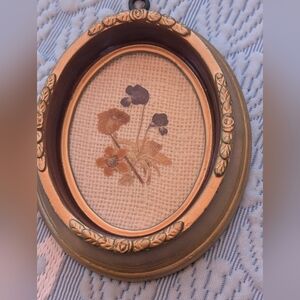 Floral Oval Frame with Gold Accents